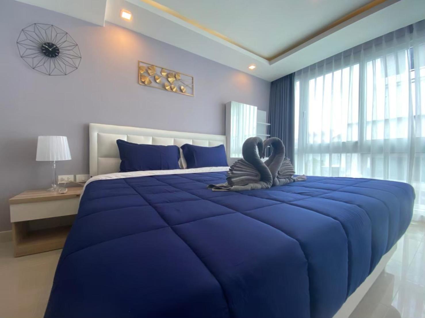 Grand Avenue Suites X Monthstayz Thailand Pattaya Exterior foto