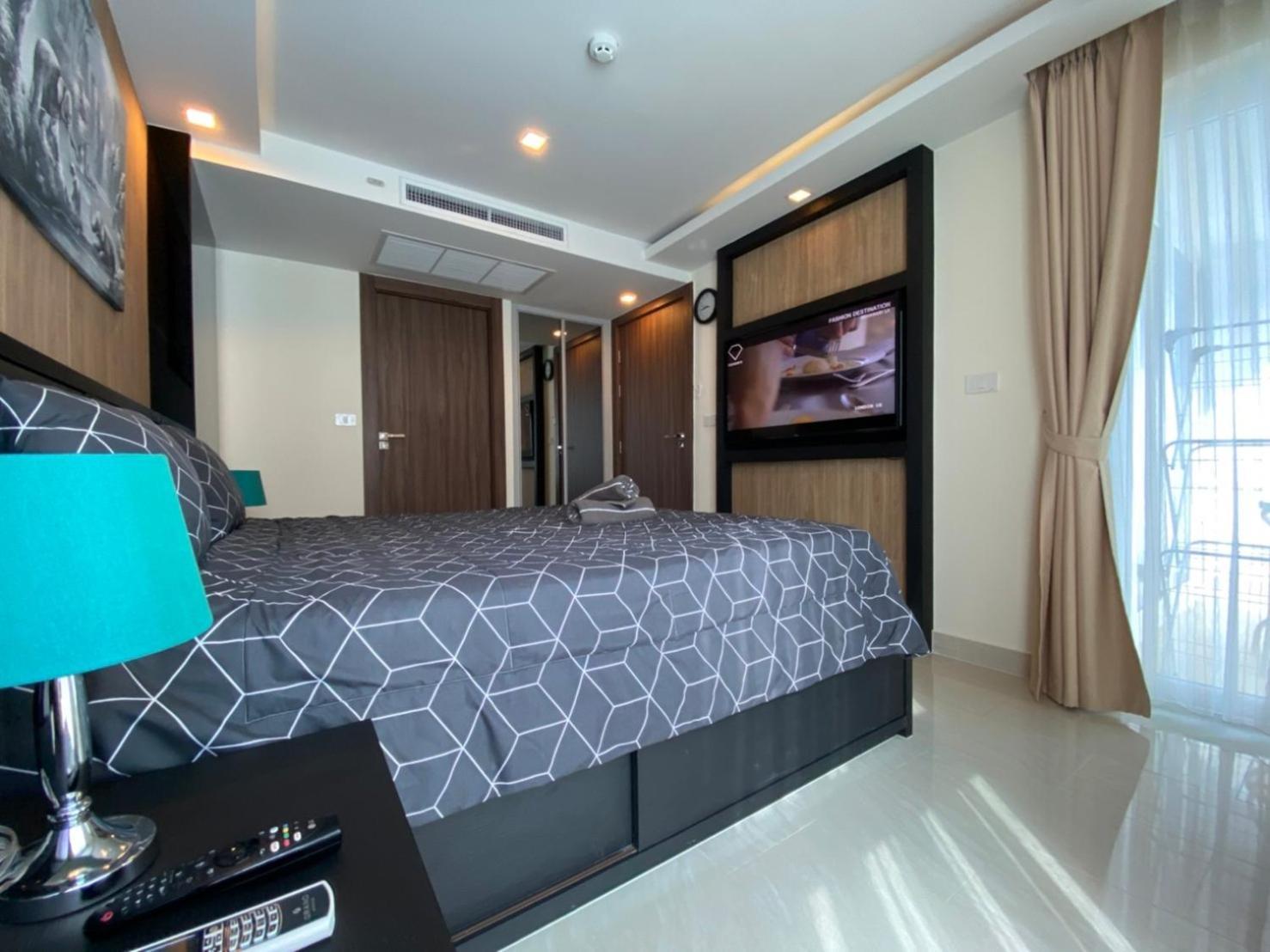 Grand Avenue Suites X Monthstayz Thailand Pattaya Exterior foto