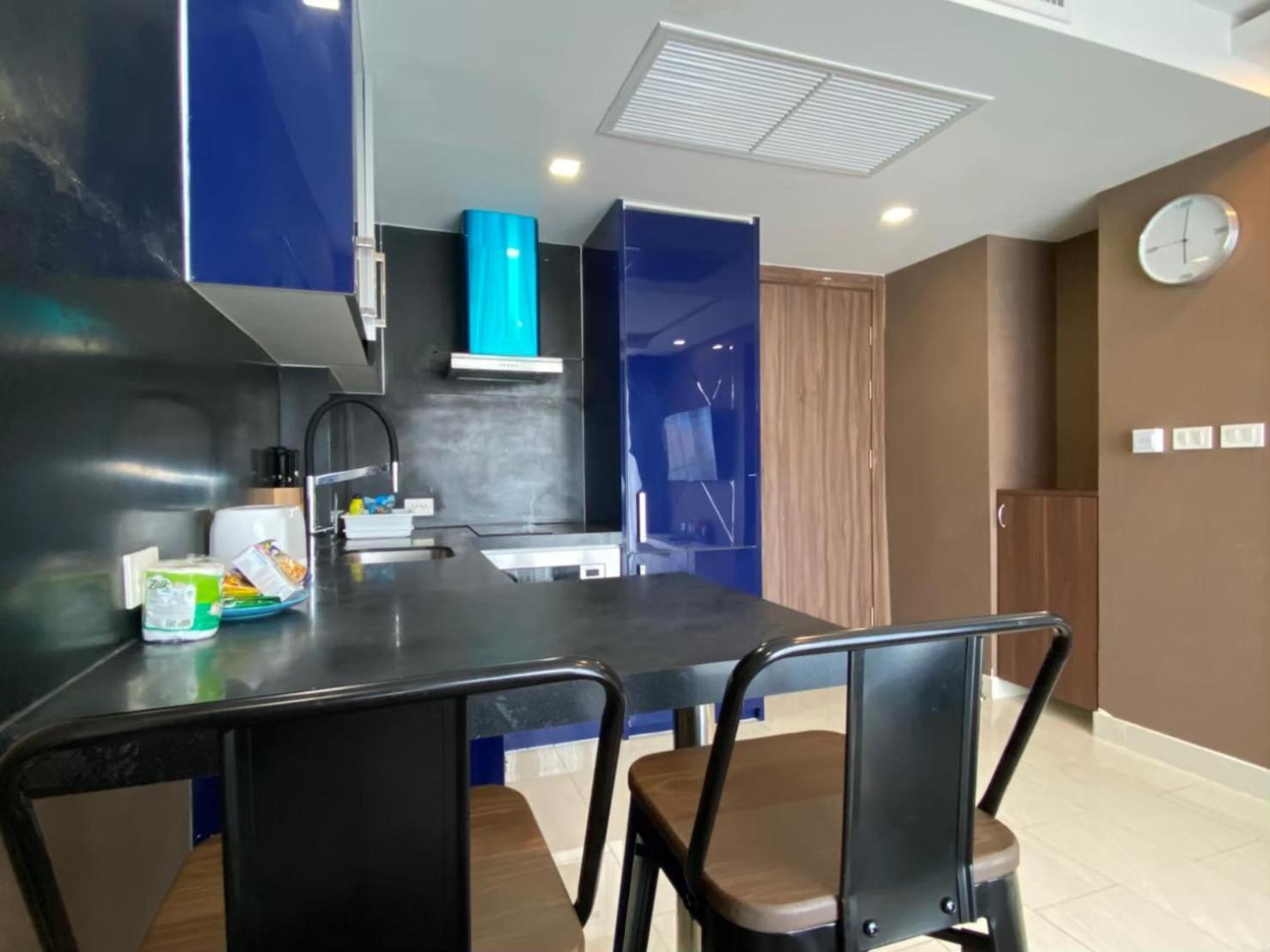 Grand Avenue Suites X Monthstayz Thailand Pattaya Exterior foto