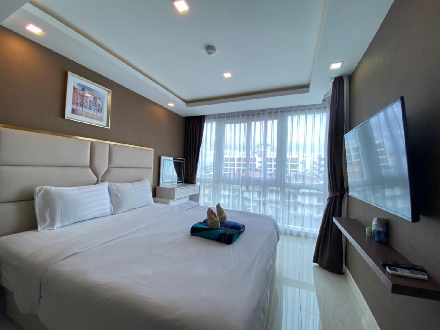 Grand Avenue Suites X Monthstayz Thailand Pattaya Exterior foto