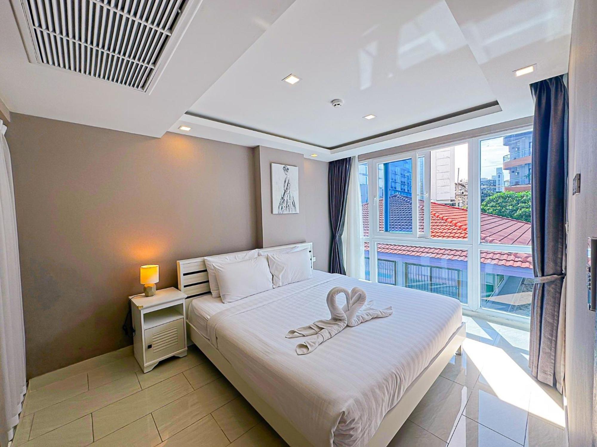 Grand Avenue Suites X Monthstayz Thailand Pattaya Exterior foto