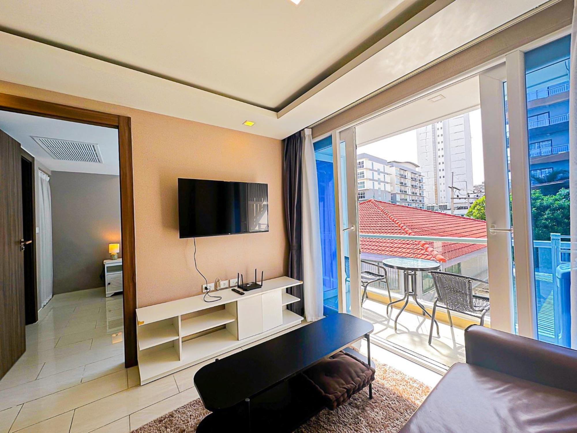 Grand Avenue Suites X Monthstayz Thailand Pattaya Exterior foto