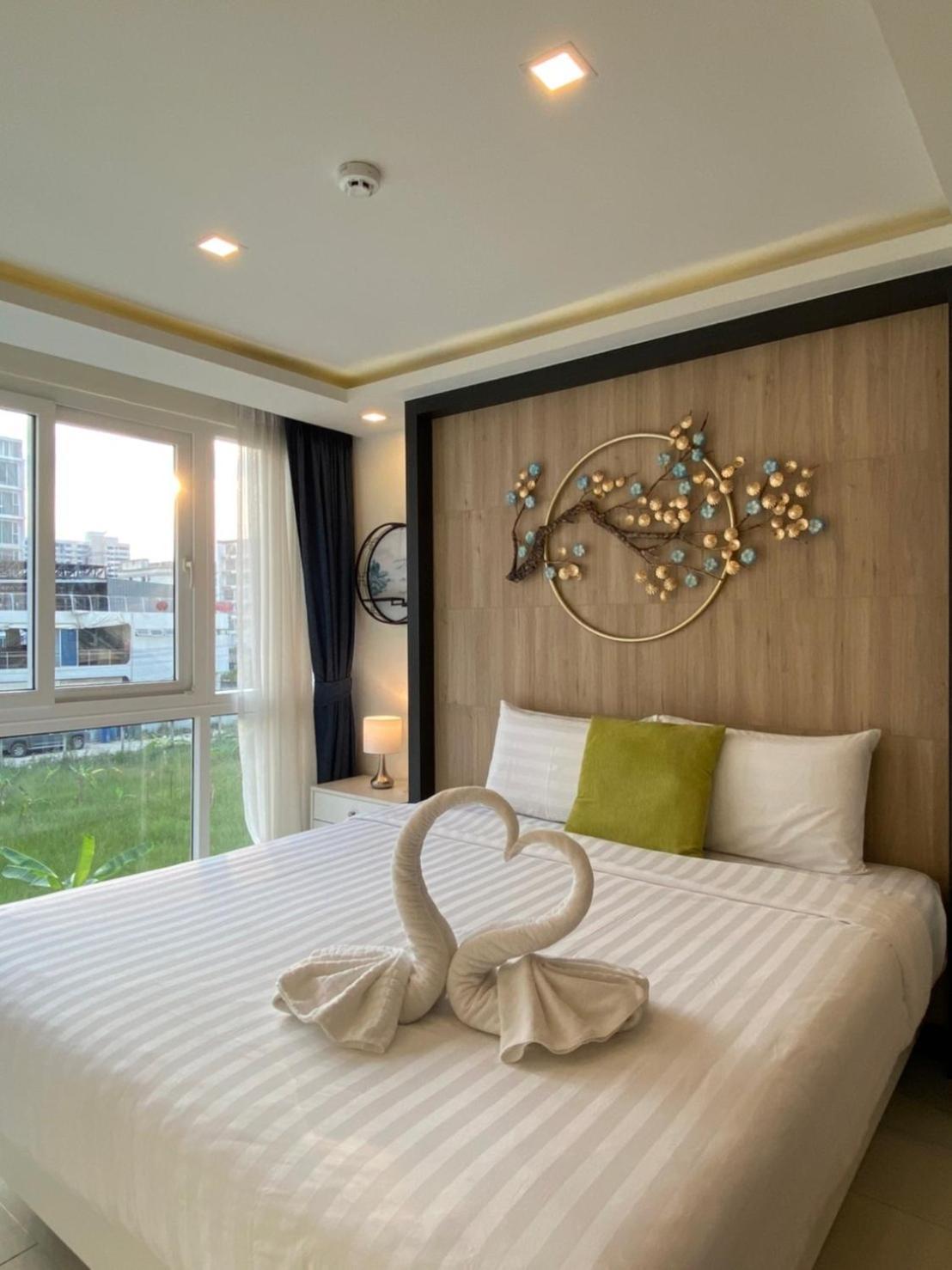 Grand Avenue Suites X Monthstayz Thailand Pattaya Exterior foto