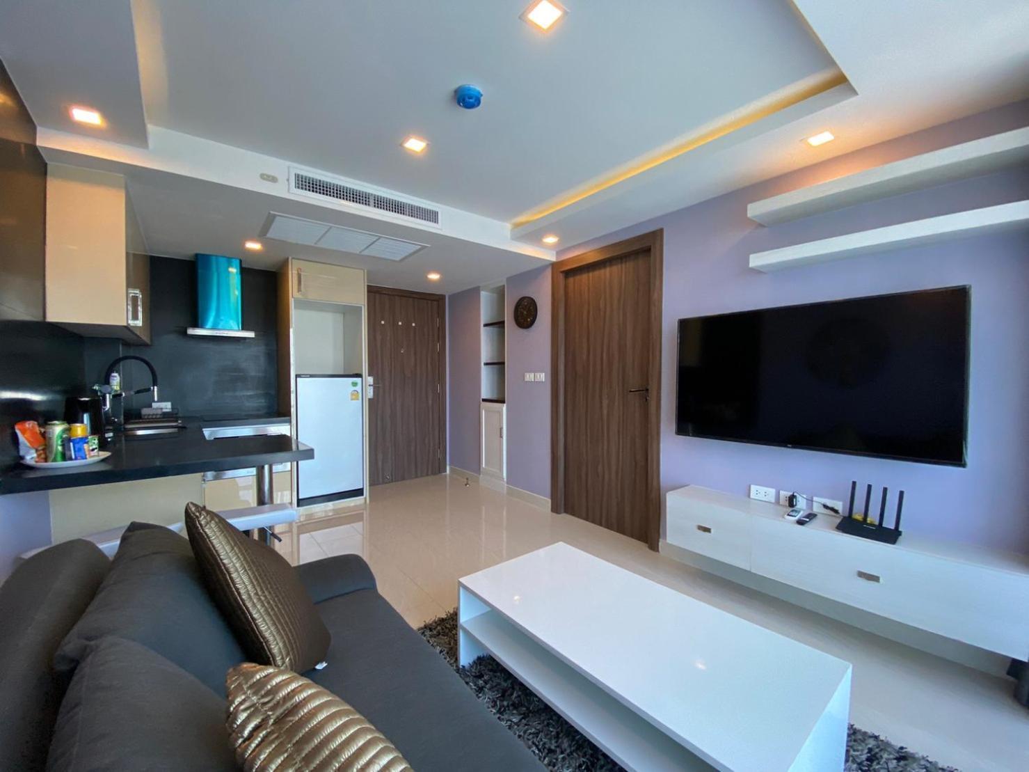 Grand Avenue Suites X Monthstayz Thailand Pattaya Exterior foto